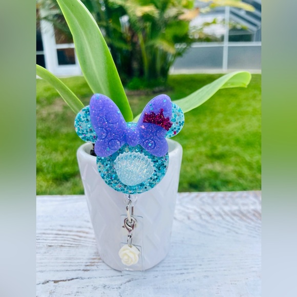 Disney Princess Id Badge Holder - Picture 8 of 12